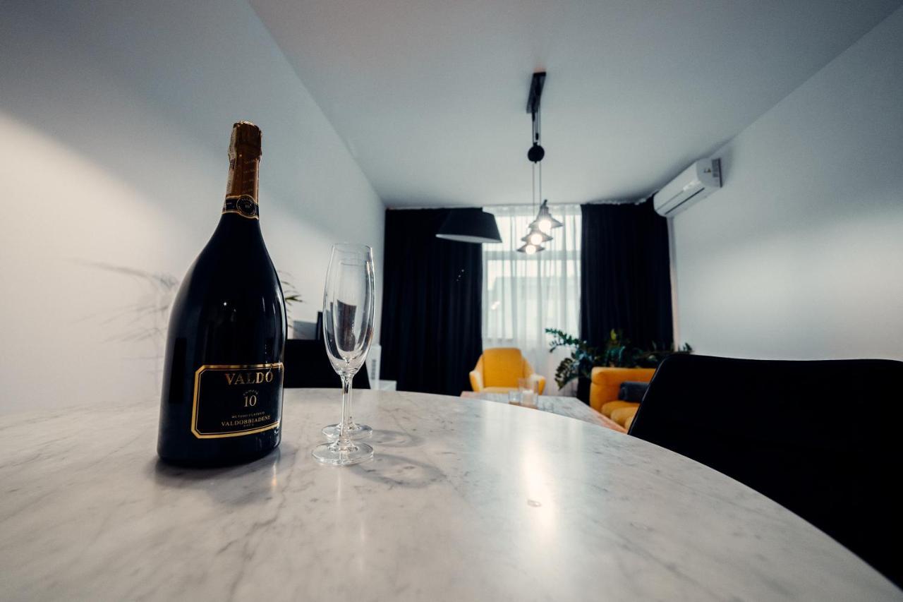 Tiffany Apartment Hotel Bratislava Exterior photo